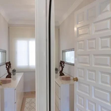 Azahara 1 2b Apartment *